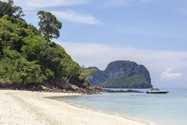 Ostrov Koh Phi Phi - Thajsko 04 - Tom's Travel Diary