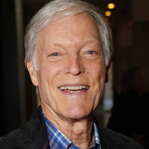 Zomrel legendárny herec Richard Chamberlain. Stvárnil zamilovaného kňaza vo Vtákoch v tŕní