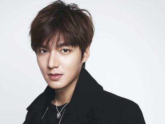 Lee Min Ho picks which of his portrayed characters he would want to live as!