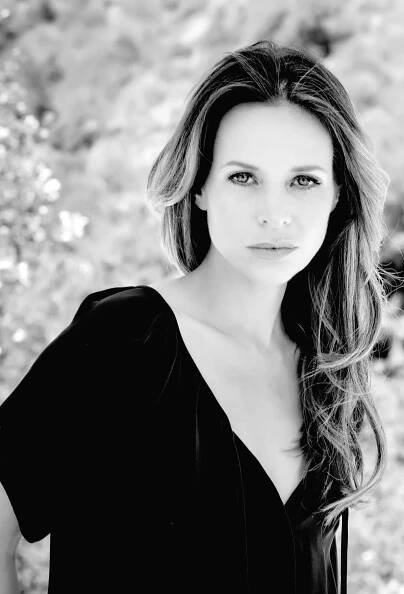 girl on guy 177: jessalyn gilsig - Girl On Guy
