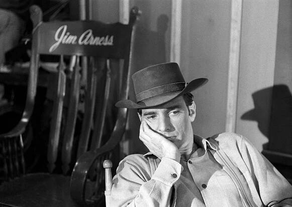 GUNSMOKE, Dennis Weaver, on set, (November 5, 1963), 1955-1975.