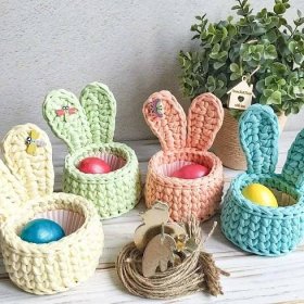 Tuto Panier Lapin de Pâques au Crochet Crochet Toys, Crochet Basket, Crochet Basket Pattern, Crochet Projects, Crochet Home, Crochet Amigurumi
