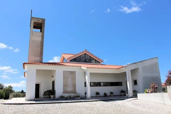 Igrejas Envolventes - Paróquia de Aljubarrota