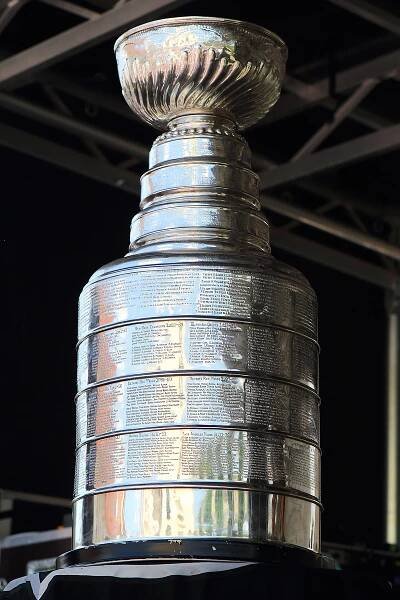 Skromný vítěz Stanley Cupu Pavel Francouz. Pohodář, který se nebojí pomoci jiným