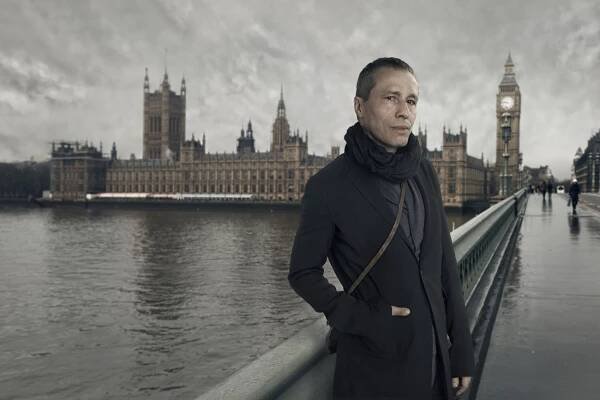 Michael-Wincott-Adrian-Cross-24-Live-Another-Day-Cast-Photo-1024x683-698c131b10018d3cdb999bcca6fc1f29.jpg