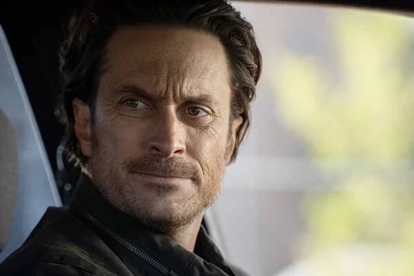 50 Facts About Oliver Hudson