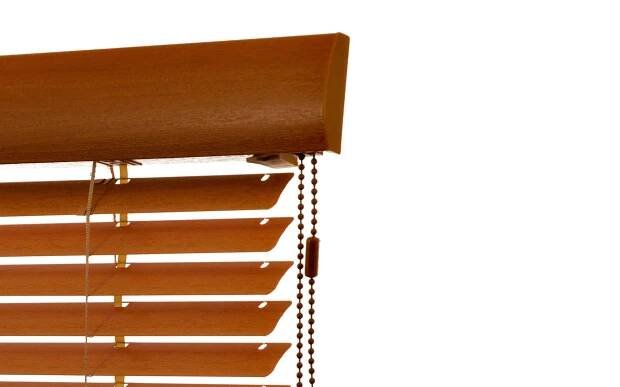 rolux-wood-line-adorn-pribram-min