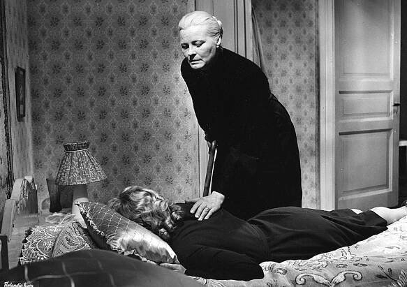 Hilkka Helinä, Emma Väänänen - Niskavuoren naiset - Z filmu