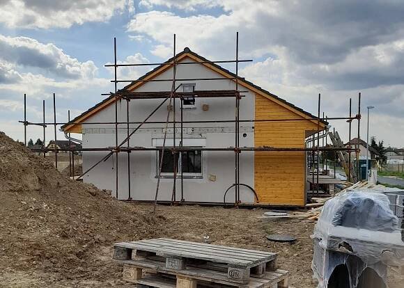 [2d-bungalov-individualni-projekt-dokonceni-hrube-stavby.jpeg]