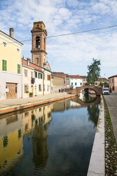 Les canaux de Comacchio dans le delta du Pô- Emilie-Romagne, Italie