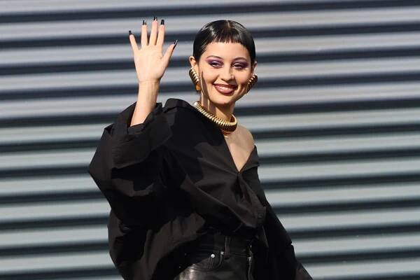 “Euphoria” Star Alexa Demie Wore a Skirt Over Pants at the Balenciaga FW22 Show During Paris Fashion Week — See Photos