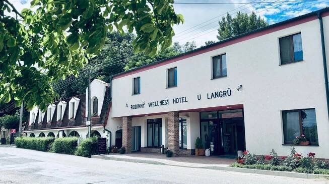 Wellness rodinný hotel U Langrů - Dolní Věstonice