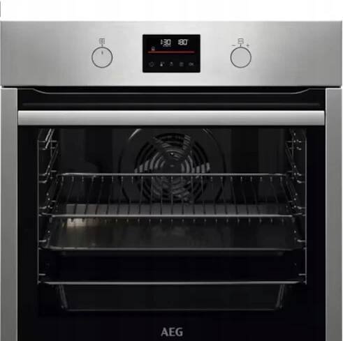 Samostatná vestavná parní trouba AEG Mastery SteamBake BPS351161M