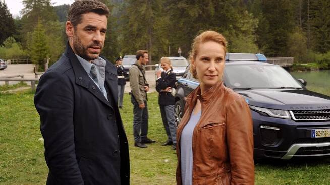 Der Bozen-Krimi - Mörderisches Schweigen - Z filmu - Tobias Oertel, Chiara Schoras