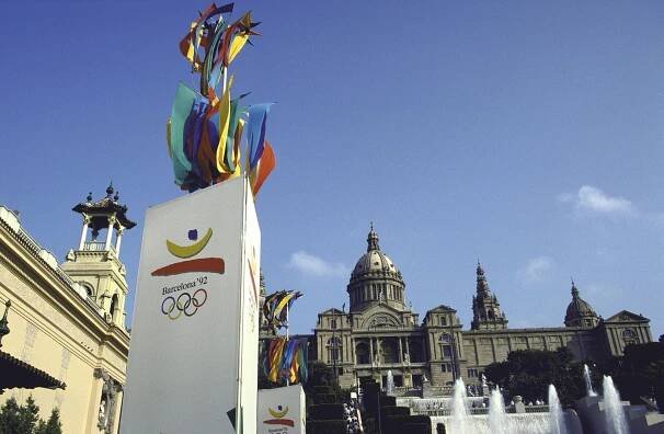 Barcelona finally turned on its crowds of tourists. Now the city faces a major problem