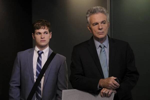 Closer: Nové případy - Tlaková vlna 2/2 - Z filmu - Graham Patrick Martin, Tony Denison