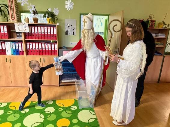 Mik, miku, mik, miku Mikuláš. - Oficiální stránky MŠ Napajedla