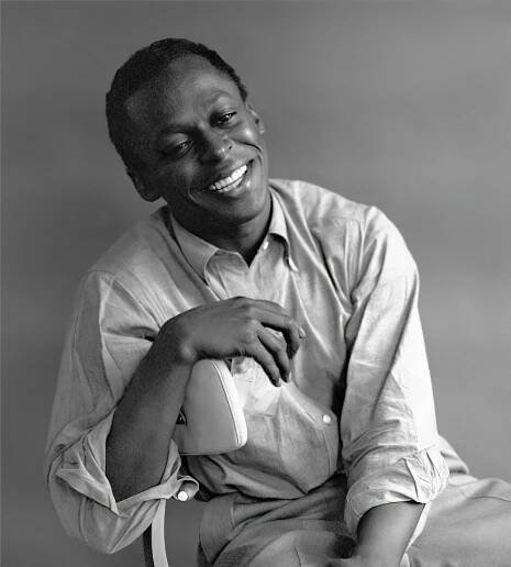 Soubor:Miles Davis by Palumbo cropped.jpg