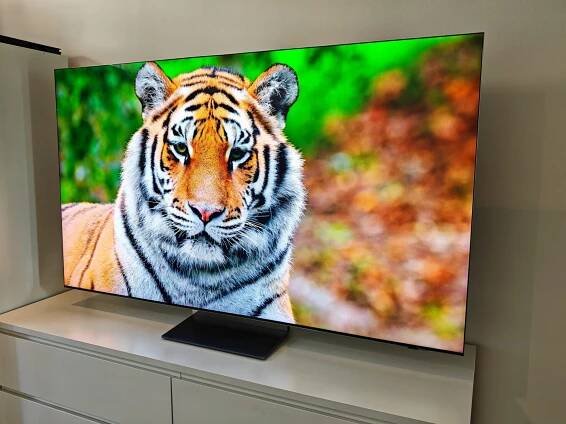 Recenze Samsung Neo QLED 900D - Testy & Srovnání 2025