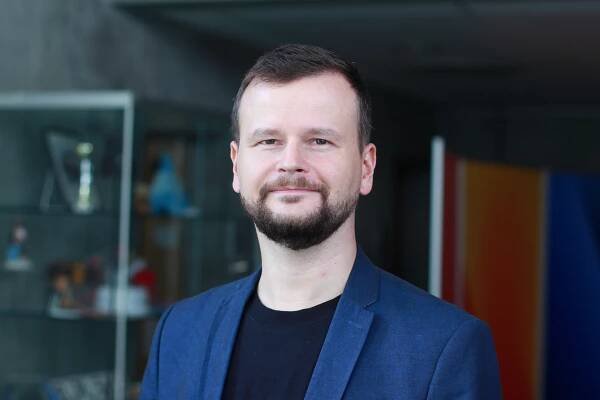 Doháníme debatu o roli médií veřejné služby v 21. století, říká Rožánek o dění ve Sněmovně