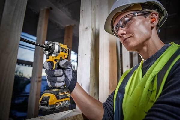 DeWALT DCF850E1T