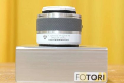 Nikon V1 + 10-30 + blesk - FOTORI bazar foto a video techniky