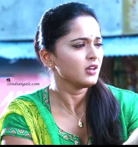 Hot Screen Caps – IndianGalz