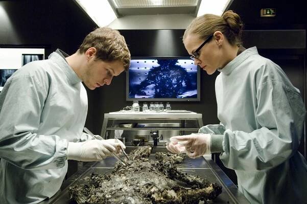 Post Mortem - Z filmu - Oliver Breite, Anne Cathrin Buhtz