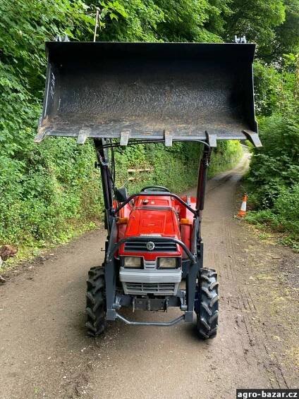  Traktor Mitsubishi Mtt-2I + kompletní čelní nakladač
