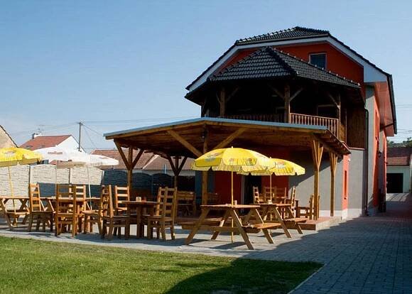 Penzion U Jessyho, Perná