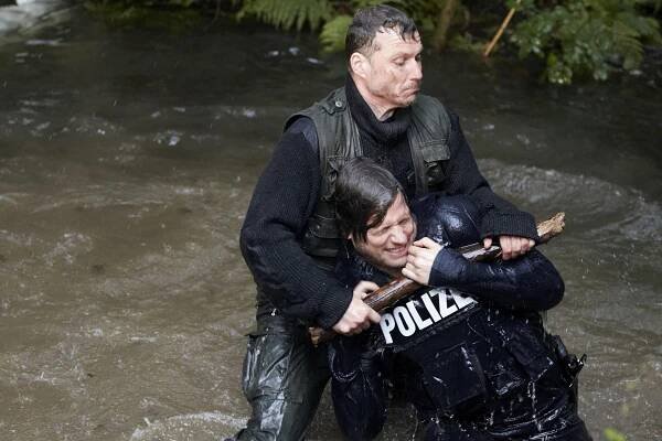 Vteřiny před vraždou - Sesterská láska (S03E02) (2012)
