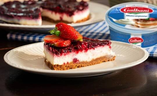 Nepečený cheesecake s ovocem