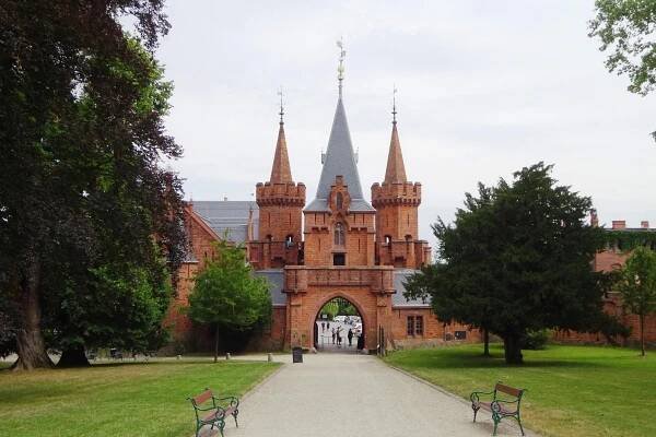 Fotografie - Červený zámek Hradec nad Moravicí - 21.07.2023