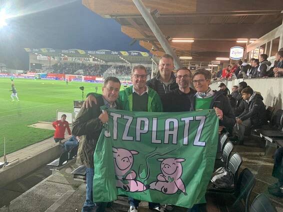Sitzplatzschweine on Tour – Sitzplatzschweine SK Rapid Wien
