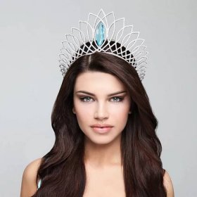Miss-Slovensko-2013-Karolina-Chomistekova
