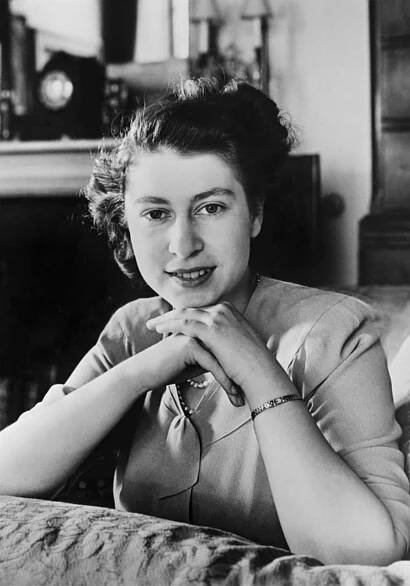 Fascinating photos of a young Queen Elizabeth II, 1930s-1950s - Rare Historical Photos