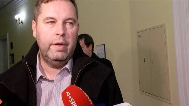 Žalovaný Karel Kadlec u Obvodního soudu pro Prahu 2 (27. 11. 2018)