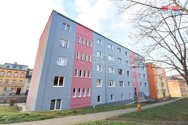 Prodej bytu 1+1 36 m², Hlavní, Aš