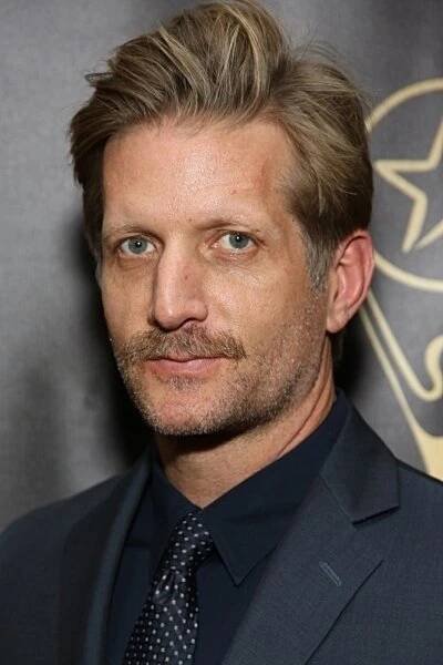 Paul Sparks herec