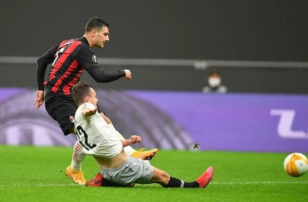 Zlatan nedal penaltu, přesto padly tři rány do černého. Tak Sparta padla na San Siru