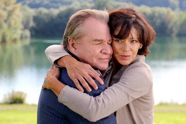 Um Himmels Willen - Schmutzige Hände - Z filmu - Fritz Wepper, Angela Roy