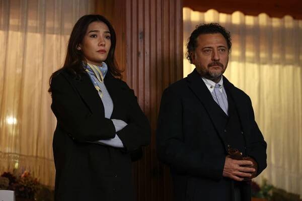 Sıfırıncı Gün - Episode 3 - Z filmu - Aybüke Pusat, Yiğit Özşener