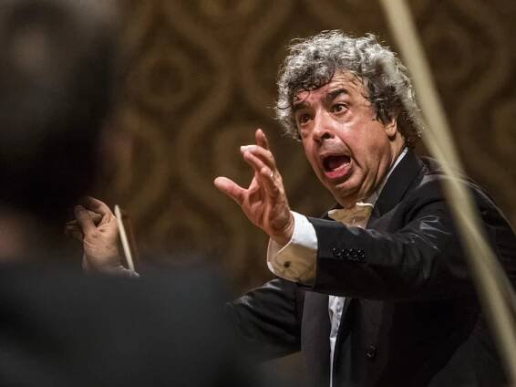 Novým šéfdirigentem České filharmonie bude Semjon Byčkov, původem Rus