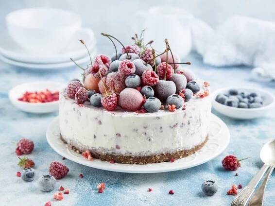 Nepečený cheesecake s mraženým ovocem