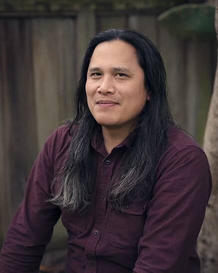 About Lenny Gonzalez, portrait photographer - bio and client list