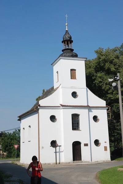 Fotografie - Velká Kraš, část Hukovice - kostel P. Marie Matky Boží - 04.08.2009