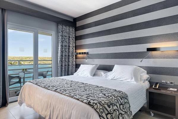 Barcelo Hamilton Menorca - Adults Only Hotel Es Castell  Exterior photo