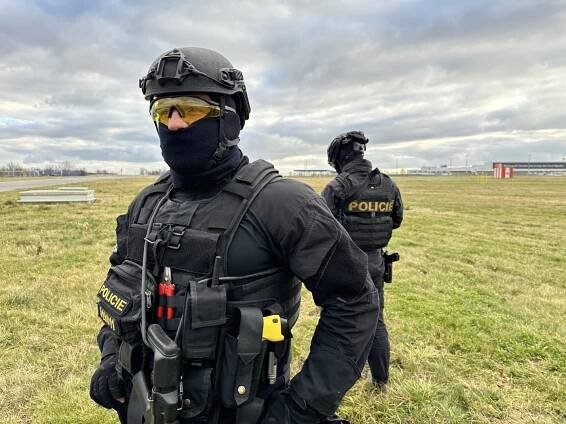 2025 shybů nadhmatem za hodinu. To je nový rekord borců z OMZ cizinecké policie | 158.zone