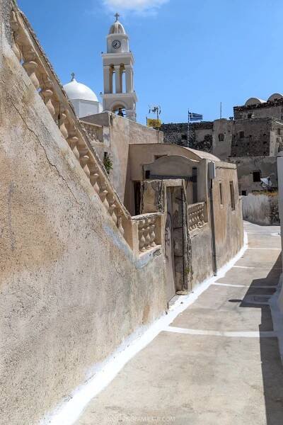 Akrotiri Walking Street
