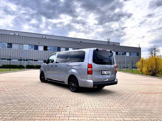 Toyota_Proace_verso_exterier_2